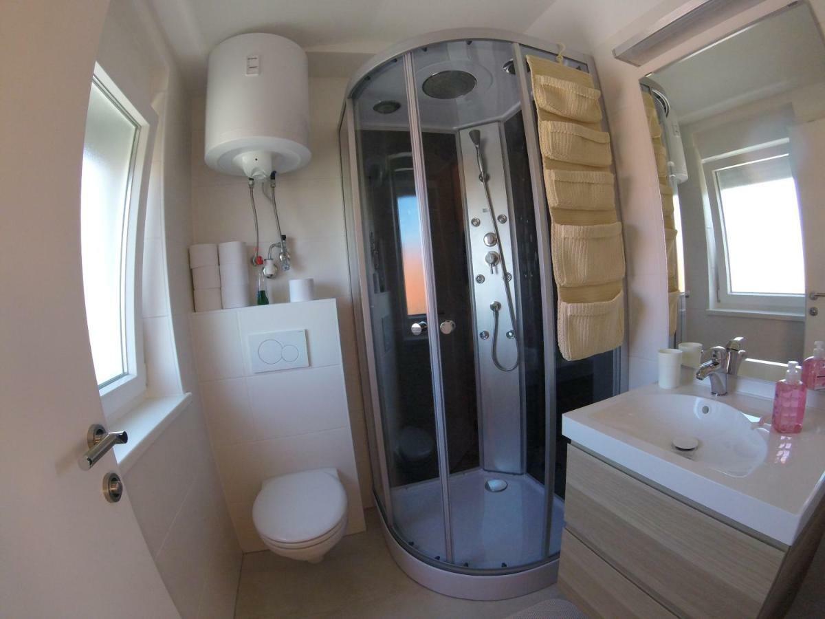 Apartments Babic Sukošan 外观 照片